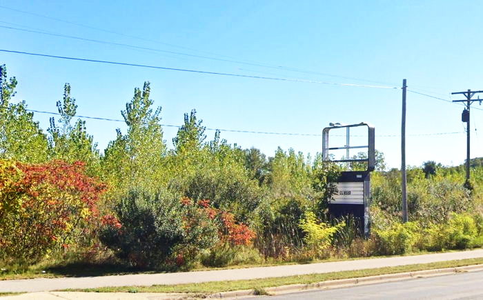 AMF Muskegon Lanes - Street Views (newer photo)